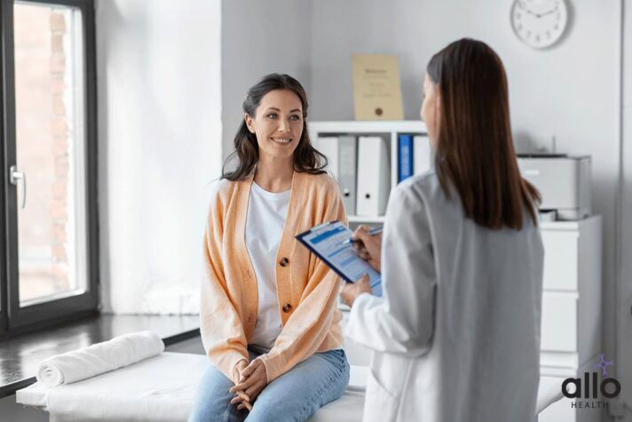 doctor answering to the patient about the questions on Vulvodynia